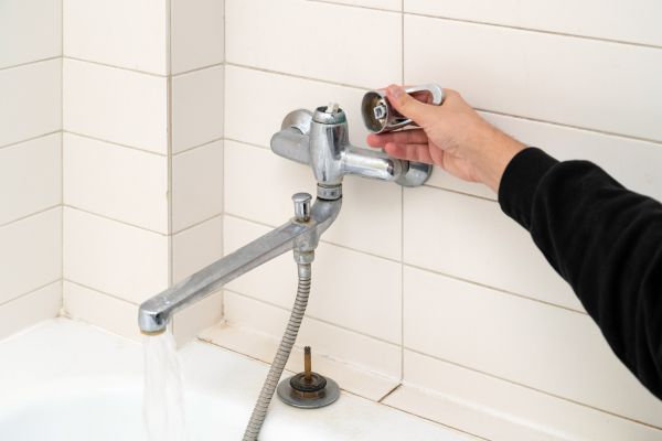 Leaky Bathtub Repair Service